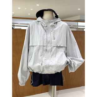 轻量化户外运动风连帽拉链防晒外套冲锋衣女款2026新款超轻薄上衣