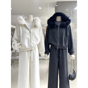 休闲风可拆卸毛领连帽加绒卫衣 女2026超火穿搭一整套 直筒休闲裤