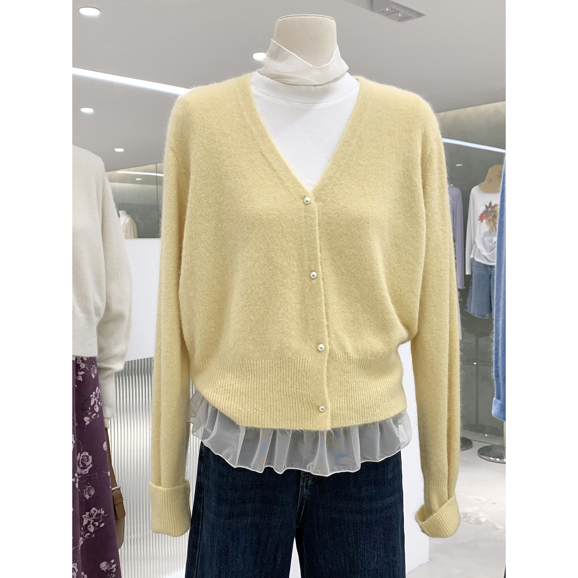 软huhu纯色V领长袖毛衣针织开衫