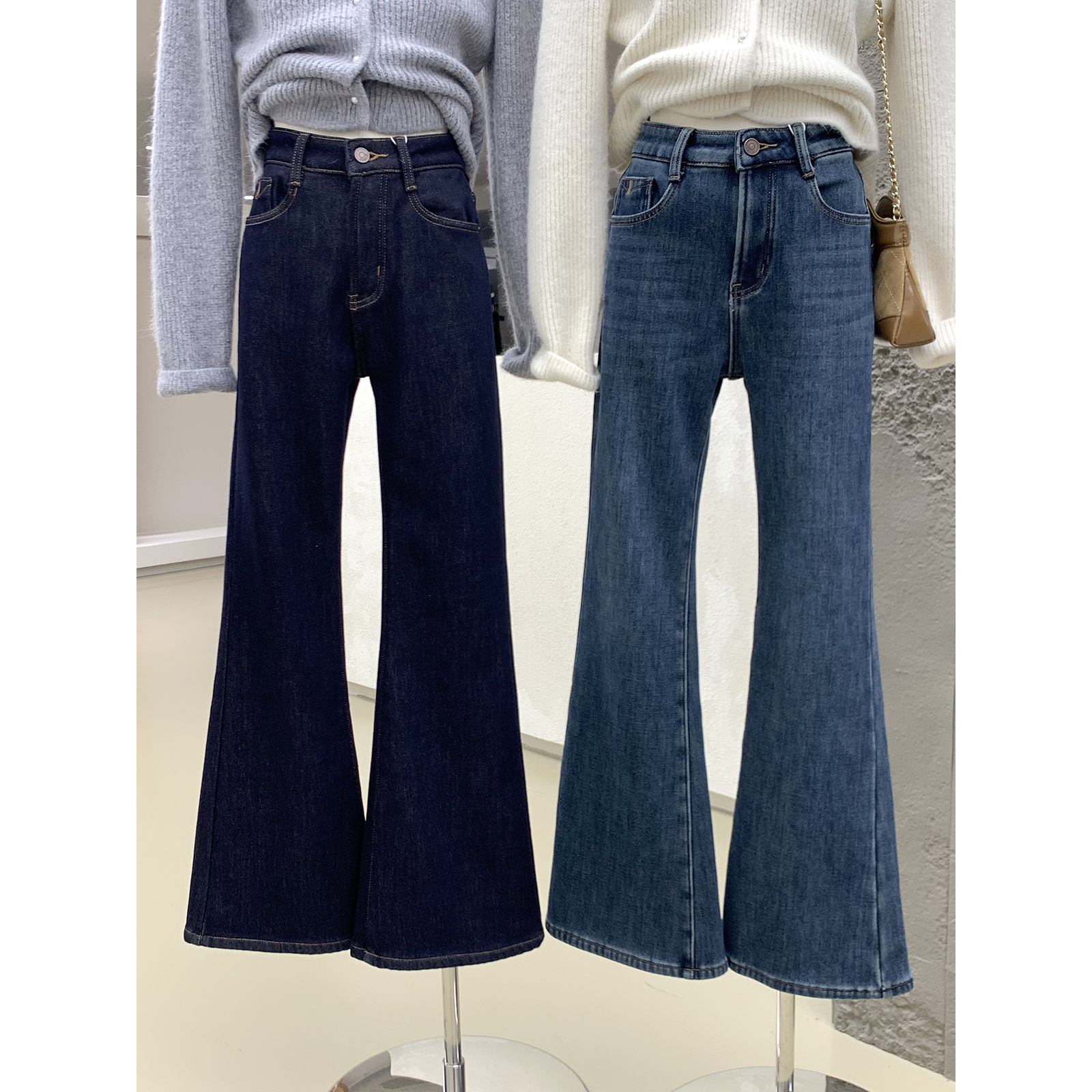 2025冬季复合加绒保暖微喇牛仔裤