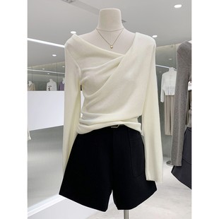 温柔纯色荡领长袖针织衫初秋女装时髦好看显瘦上衣韩系氛围感穿搭