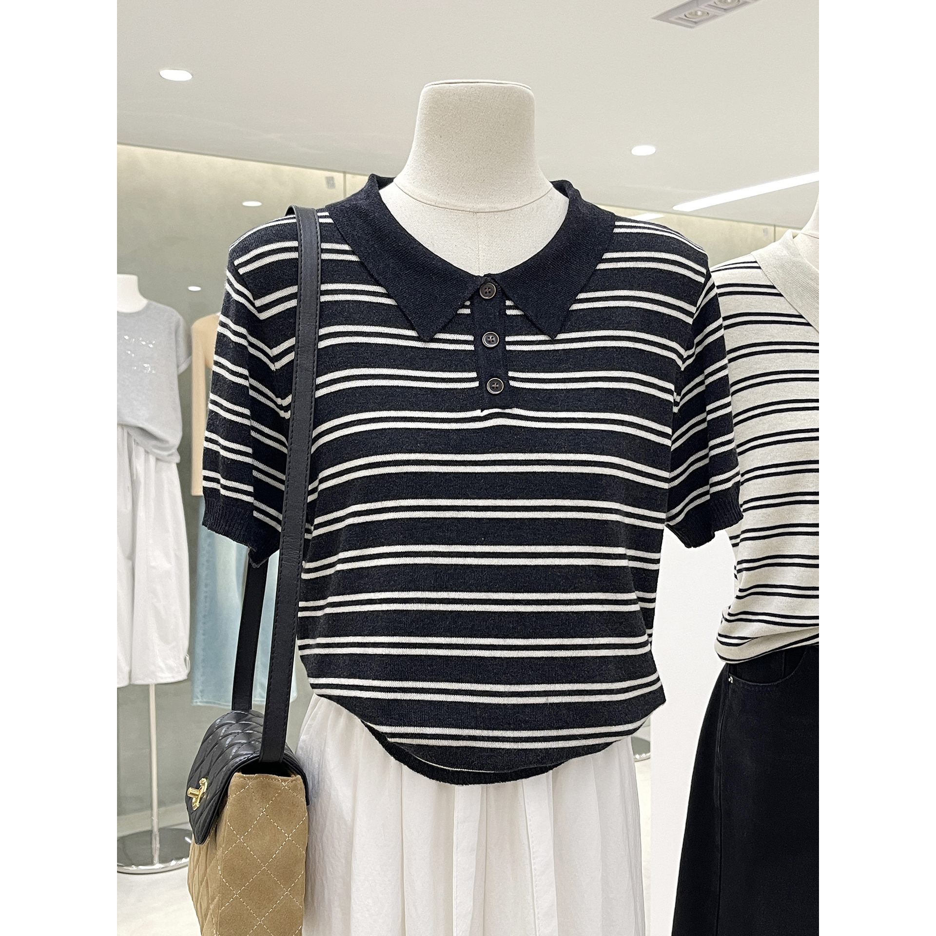 韩系经典条纹Polo领短袖针织衫女
