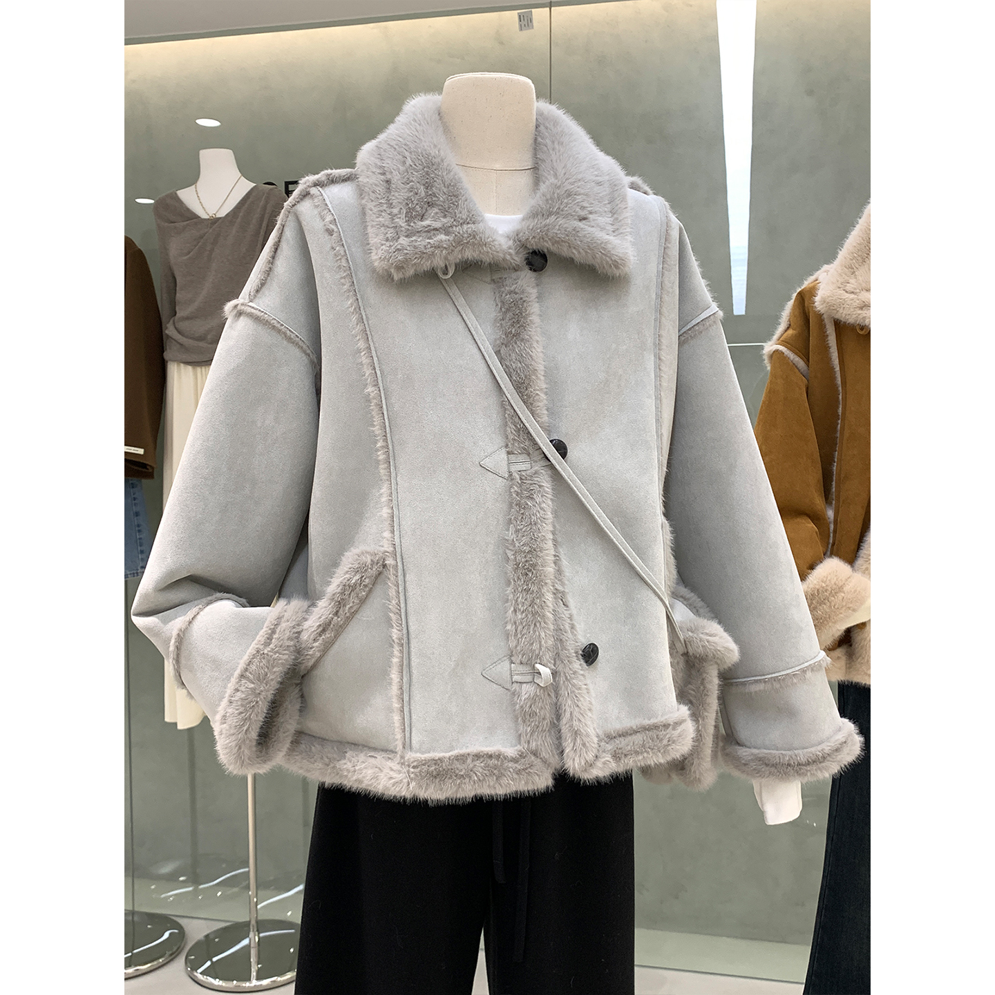 冬日氛围感麂皮兔绒毛立领外套女
