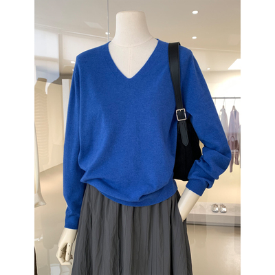 无缝一体工艺简约绵羊毛V领毛衣