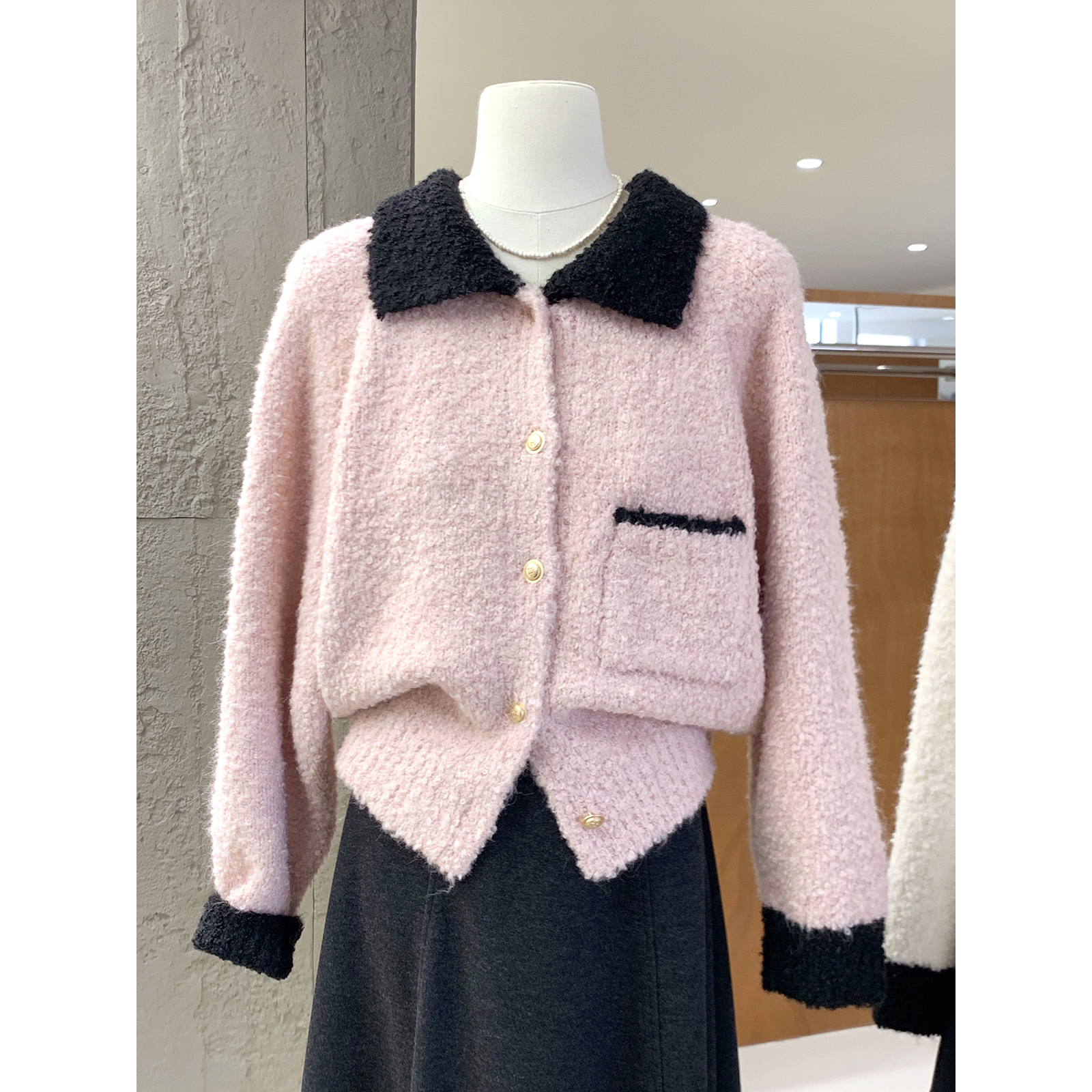 名媛小香风撞色翻领圈圈纱毛衣女