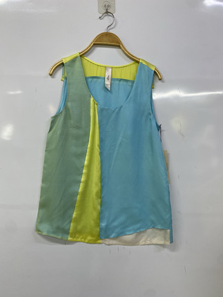 国内品牌女装真丝拼色背心 清仓价百分百真丝 160，165，170码，