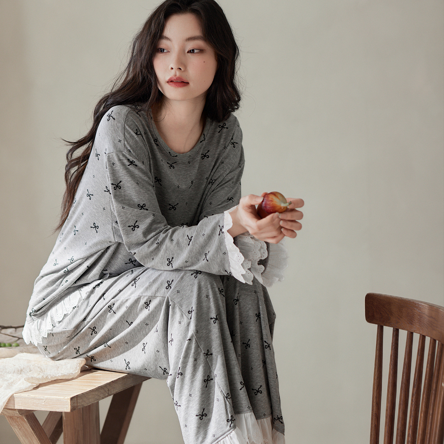 2025新款睡衣女秋冬纯棉圆领长袖蝴蝶结印花蕾丝边宽松家居服套装
