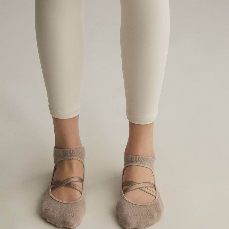 普拉提瑜伽袜子防滑透气吸汗短袜