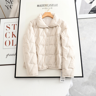 麦系の2025冬季新款时尚百搭宽松显瘦翻领菱形格短款羽绒服外套女
