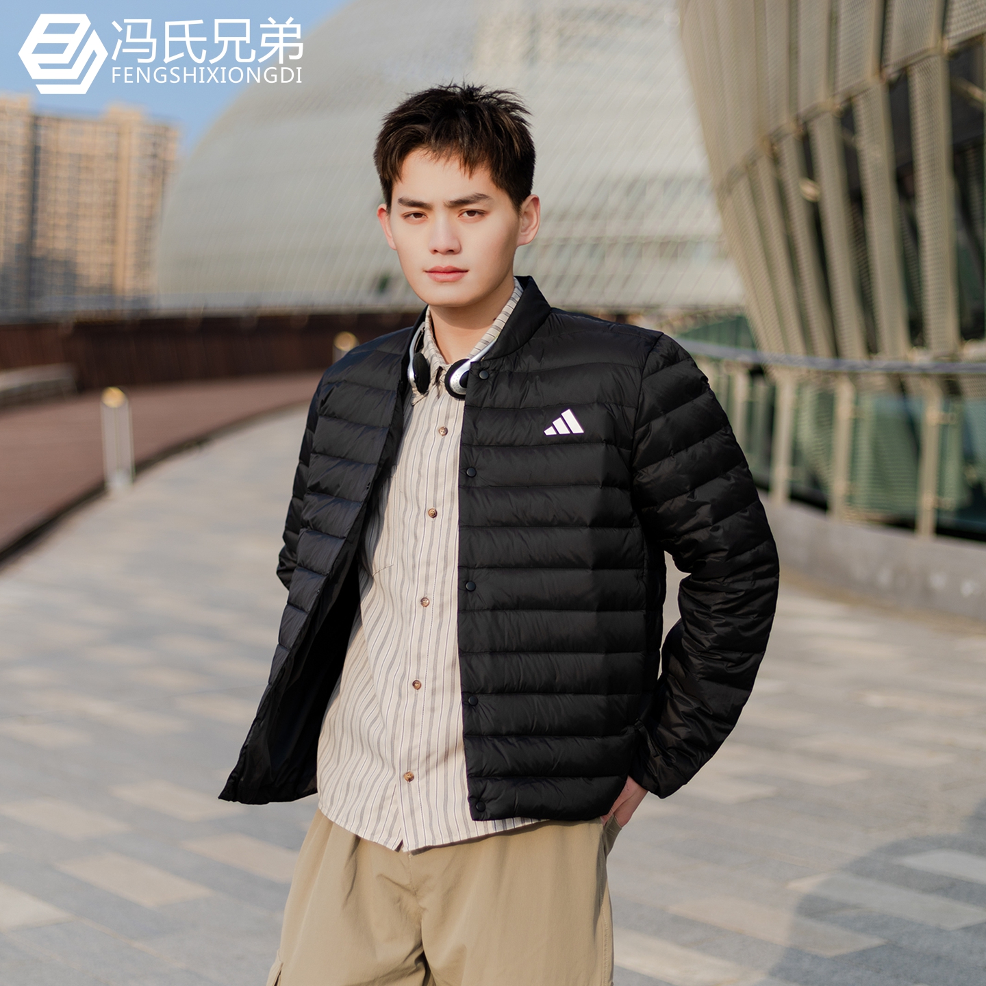 阿迪达斯保暖防风情侣轻薄羽绒服