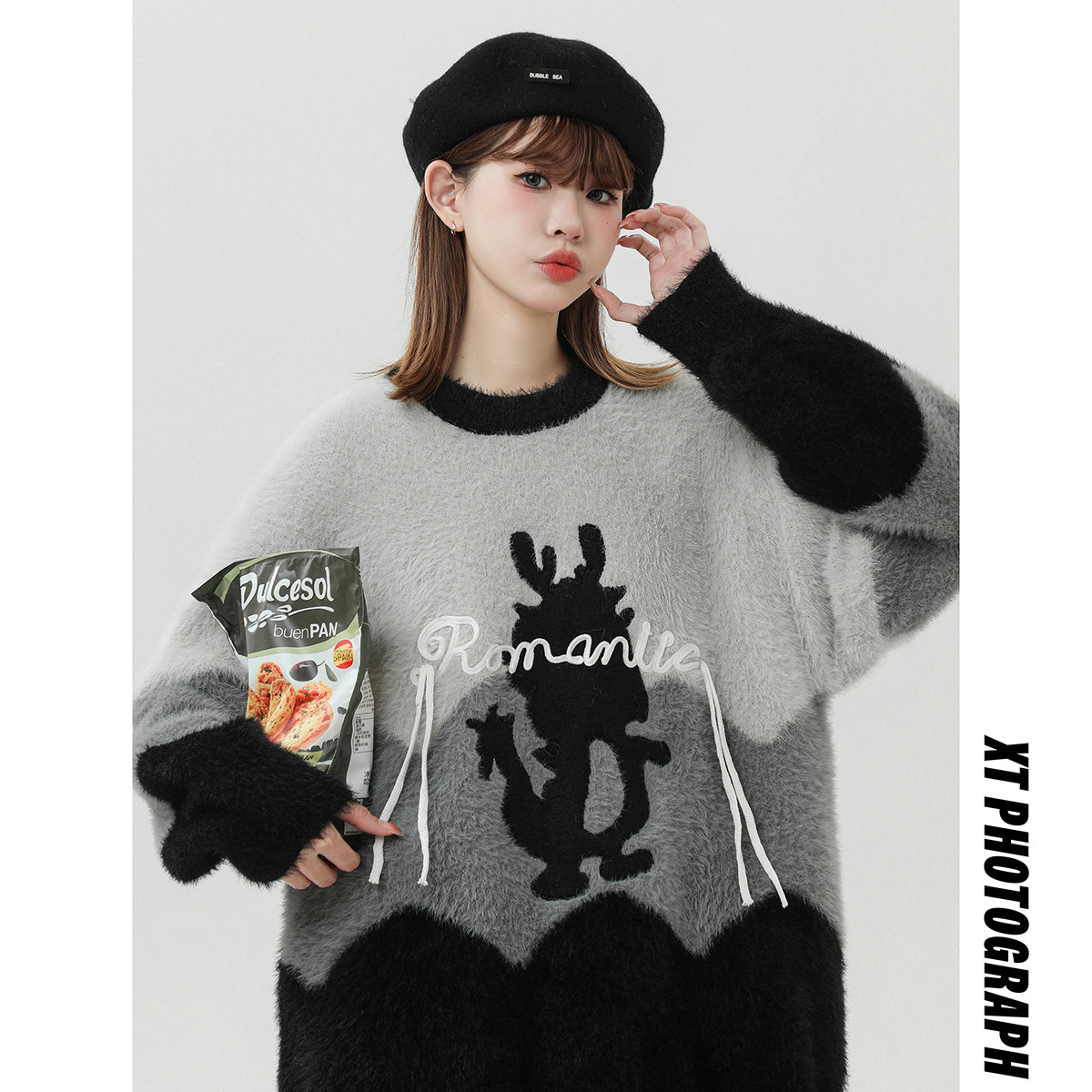2023 Autumn/Winter Thickened Arctic Velvet Knitwear Little Dragon Man Color Block Sweater SM215-P78_voghion.com