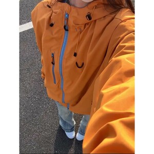 现货2025秋季新款多巴胺户外防水连帽冲锋衣JK257870-特P47