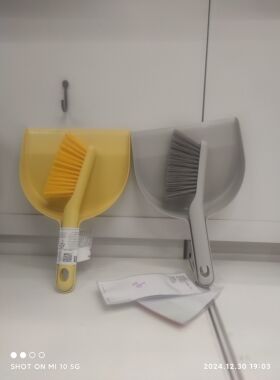 佩普里格 簸箕和刷子，灰色