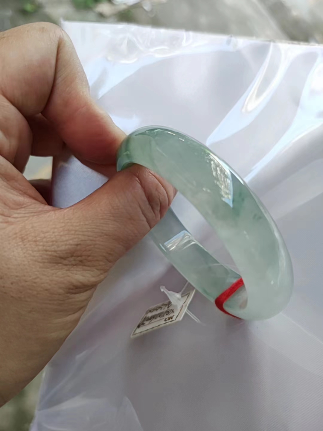 天然翡翠a货缅货高冰强荧光飘蓝花女款贵妃玉手镯