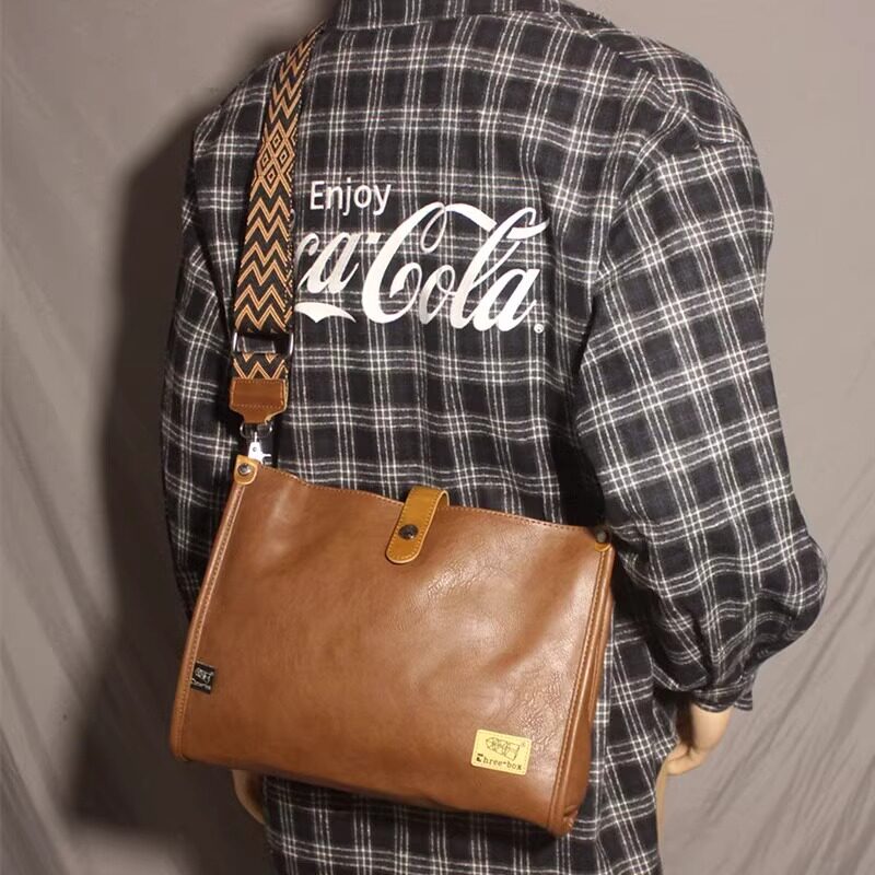 香港IT HKins2025新款通勤防盗单肩包复古皮质大容量休闲斜挎包男