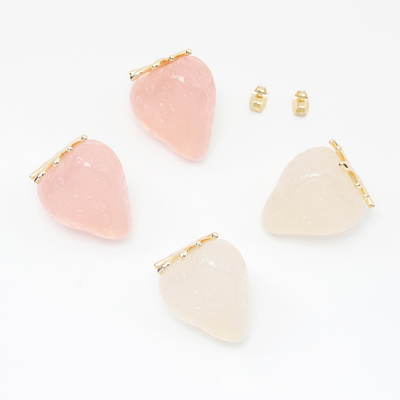 日本进口草莓耳环冰沙色甜美清新