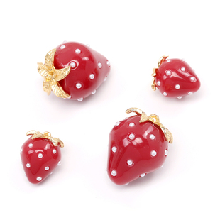 日本进口原创红色草莓吊坠 树脂日系DIY手作饰品配件 超人气款