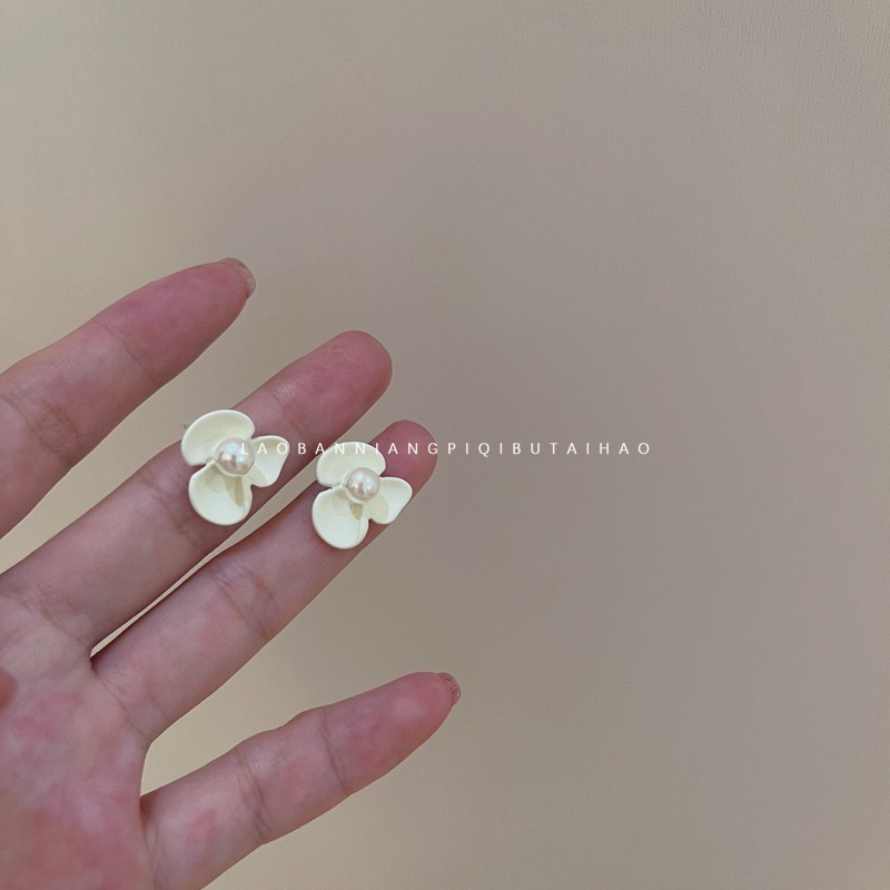 白色花朵高级感银针少女风珍珠