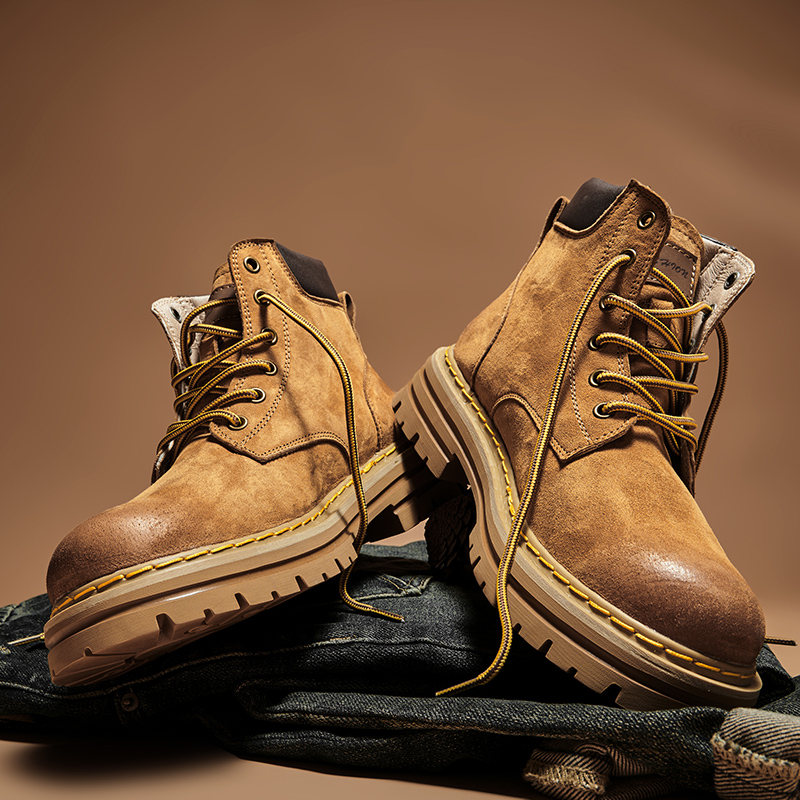 新款秋冬季加绒棉马丁靴男大黄靴
