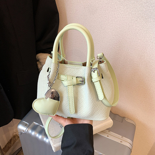 少女心菜篮子手提包包女2025新款高级感小众斜挎包时尚百搭送礼物