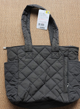 韩单跨境女子纯色简约单肩包夹棉防震挎包日常补习公务健身女包