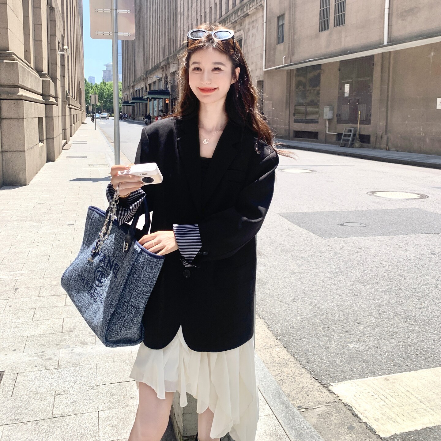 大货已出！黑色亮丝袖口条纹黑色西装外套B260-5267-P155K228,女装西装,芭图娜
