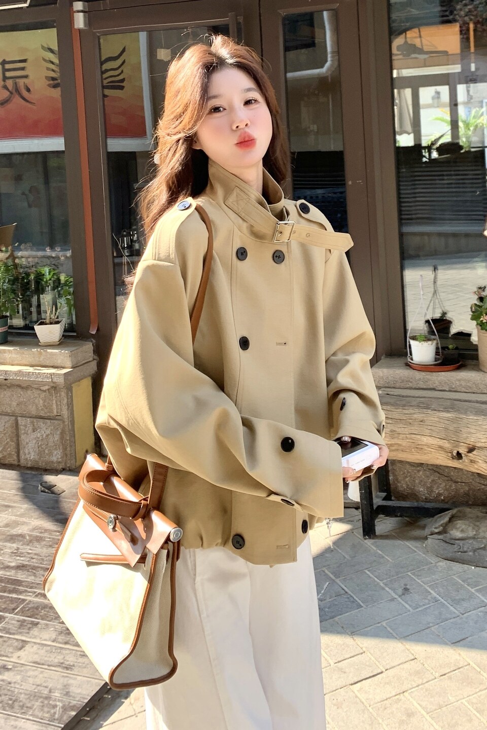 现货主推款！卡其色短款风衣外套B260-5210-P165K238,女装风衣,芭图娜