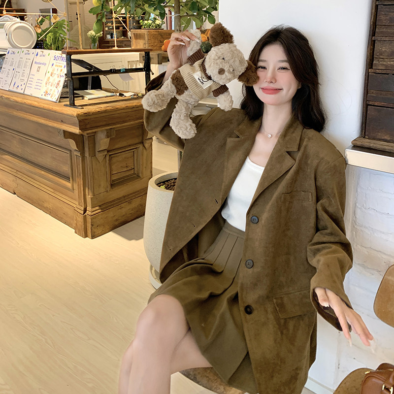 麂皮绒咖色时尚西装外套女2025春季新款小个子高级感宽松休闲西服,女装西装,芭图娜