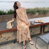 法式温柔风水墨画挂脖连衣裙女夏季2024年新款小个子度假气质长裙，女装连衣裙，芭图娜