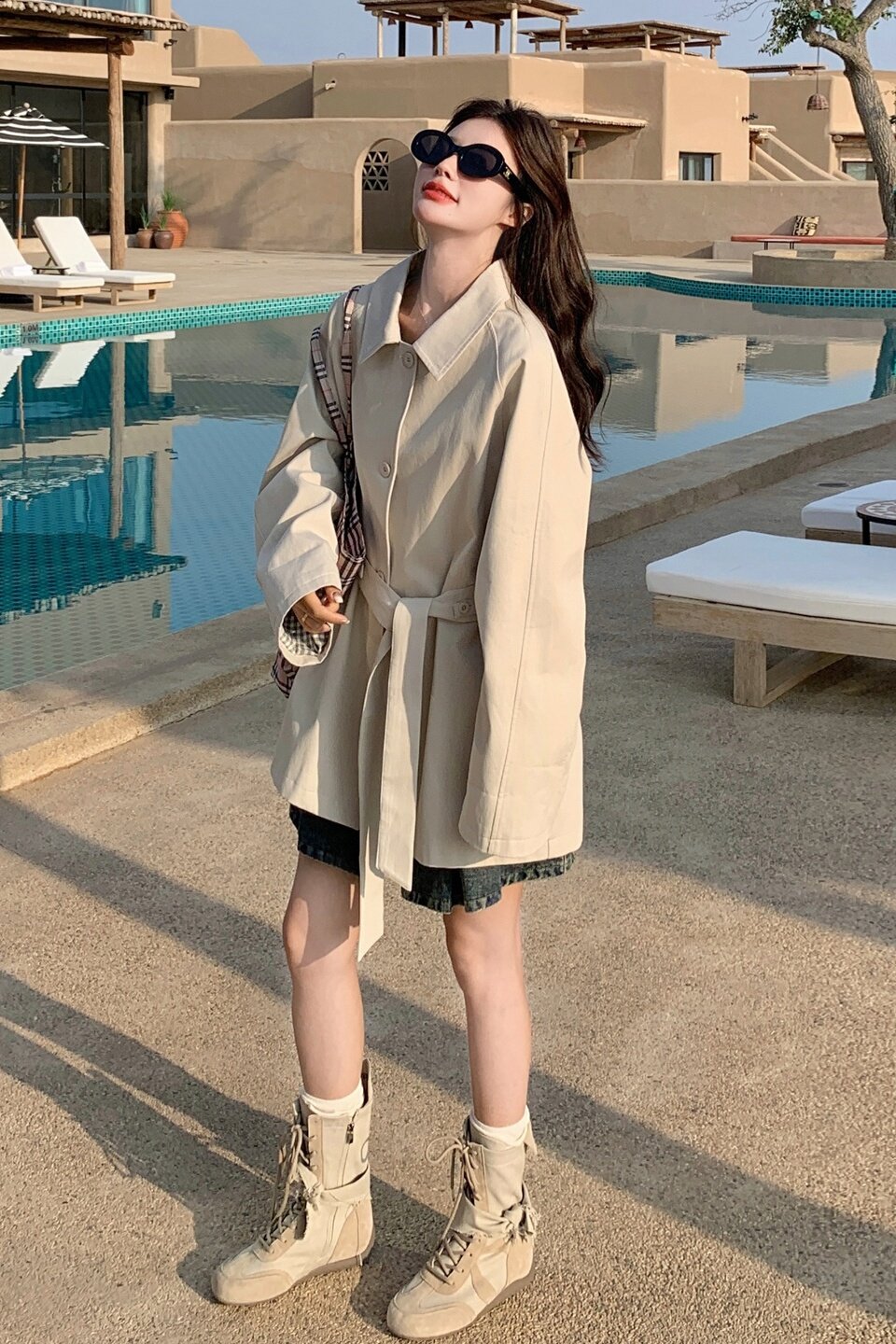 浅卡其色英伦风系带风衣外套女2025年春秋季新款韩系显瘦休闲大衣,女装风衣,芭图娜