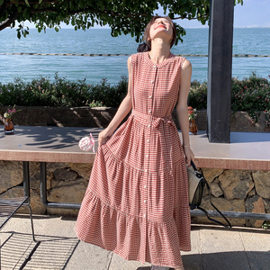 法式复古格纹甜美背心连衣裙女2025夏季新款韩版收腰显瘦茶歇长裙图片