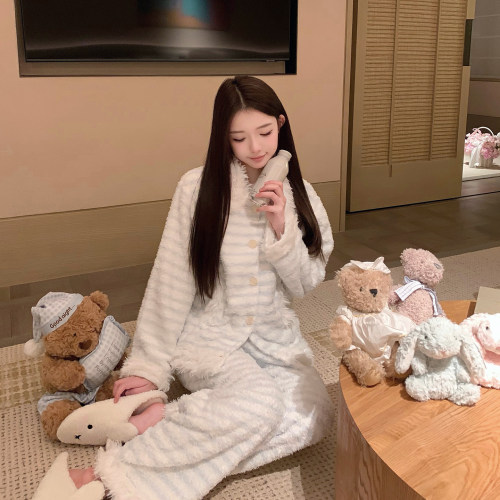 LAria 雪国千金 珊瑚绒睡衣女薄绒秋冬款2026新款冬季高级家居服