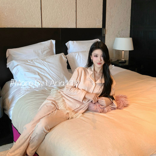 LAria贵气千金 海岛绒长袖睡衣女2026新款薄绒秋冬款蕾丝家居服