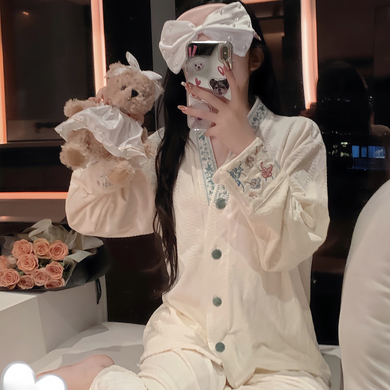 刺绣高定 海岛绒睡衣女秋冬款2025新款冬季加厚家居服高级感加绒