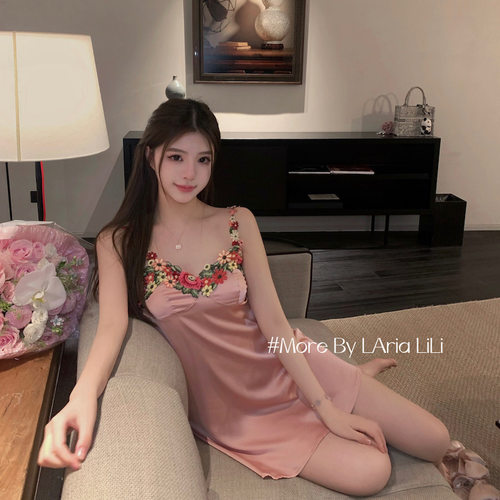 LA*如花似梦 性感冰丝睡衣女夏季2025新款吊带睡裙纯欲风家居服