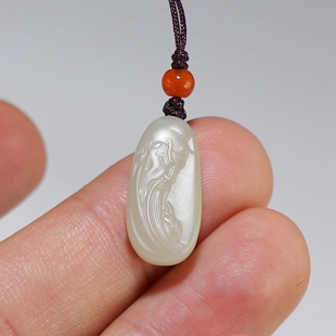 [手机吊坠]保真和田玉籽料关公小挂件 天然新疆青白玉 楼叔孤品