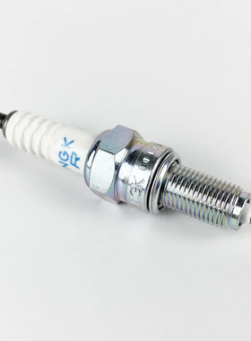 阿普利亚GPR125 GPR150 GPR150-V火花塞德比Derbi150电喷火花塞