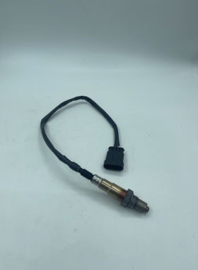 适用摩托古兹GUZZI GUZZR V7 V9 V85 TT 排气管氧传感器