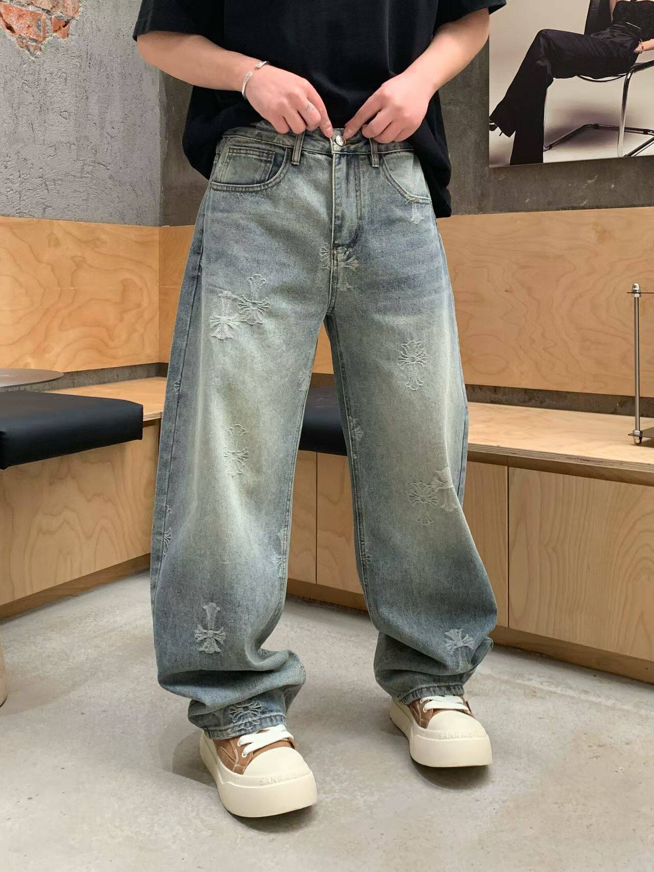 香蕉裤/潮牌宽松直筒十字架贴标牛仔裤男水洗复古设计感个性长裤