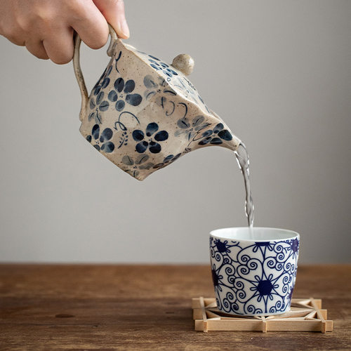 HATSUICHI日本进口蓝染花茶壶日式小清新陶瓷过滤泡茶壶具釉下彩