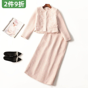 245119 冬长款圆领长袖外套半身裙套装