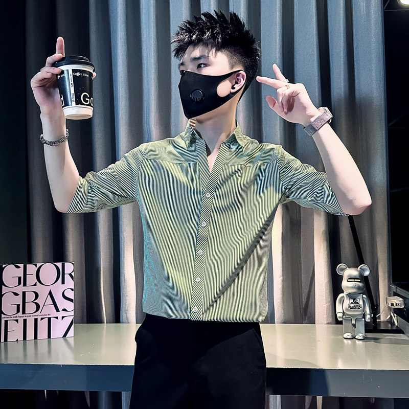 社会小伙2025新品修身型V领条纹男士中袖衬衫B372-A237-P58控78，男装衬衫，电商B372