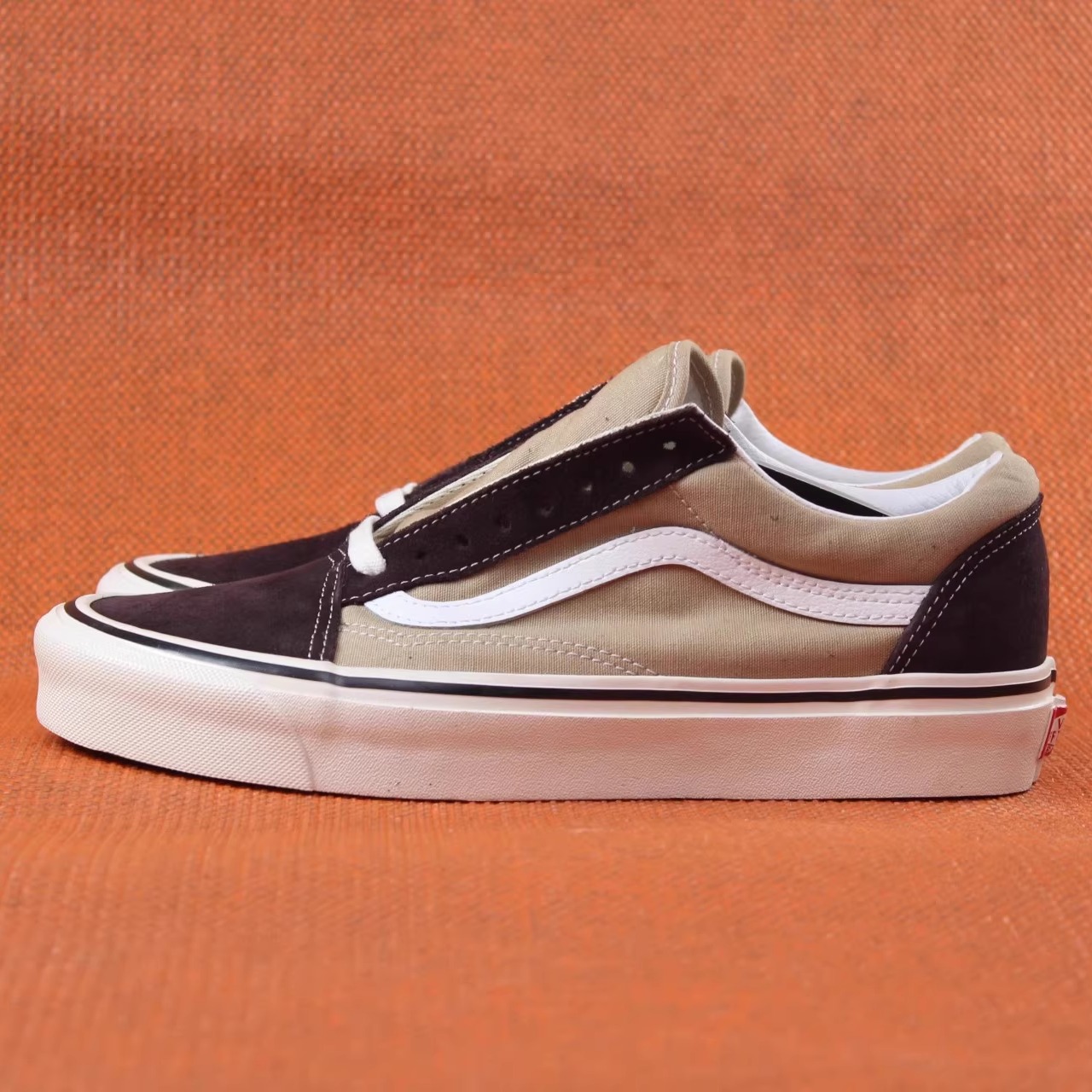 首尔的米家VANS 男鞋OLD SKOOL安纳海姆卡其褐色休闲滑板鞋运动鞋