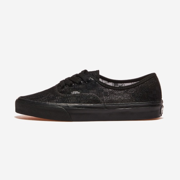 VANS女鞋Authentic滑板鞋