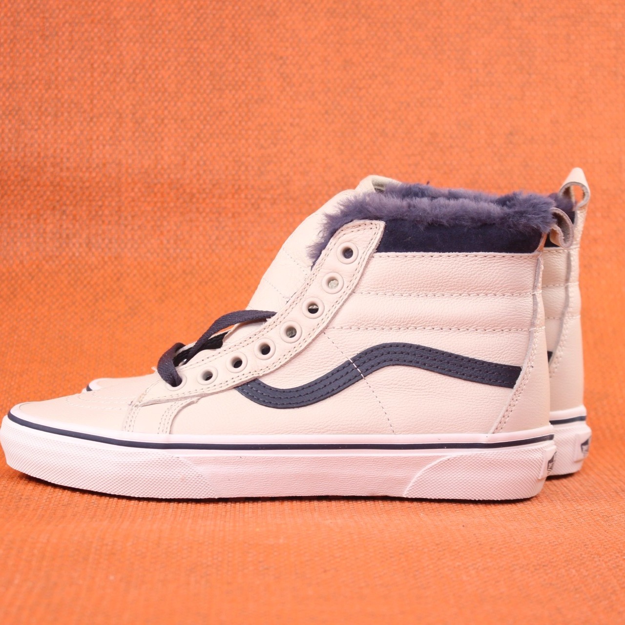 首尔的米家VANS女鞋SK8 HI MTE米蓝高帮皮革加绒休闲滑板鞋运动鞋