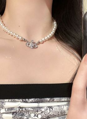 法式珍珠蝴蝶结项链女轻奢小众锁骨链白色优雅颈链