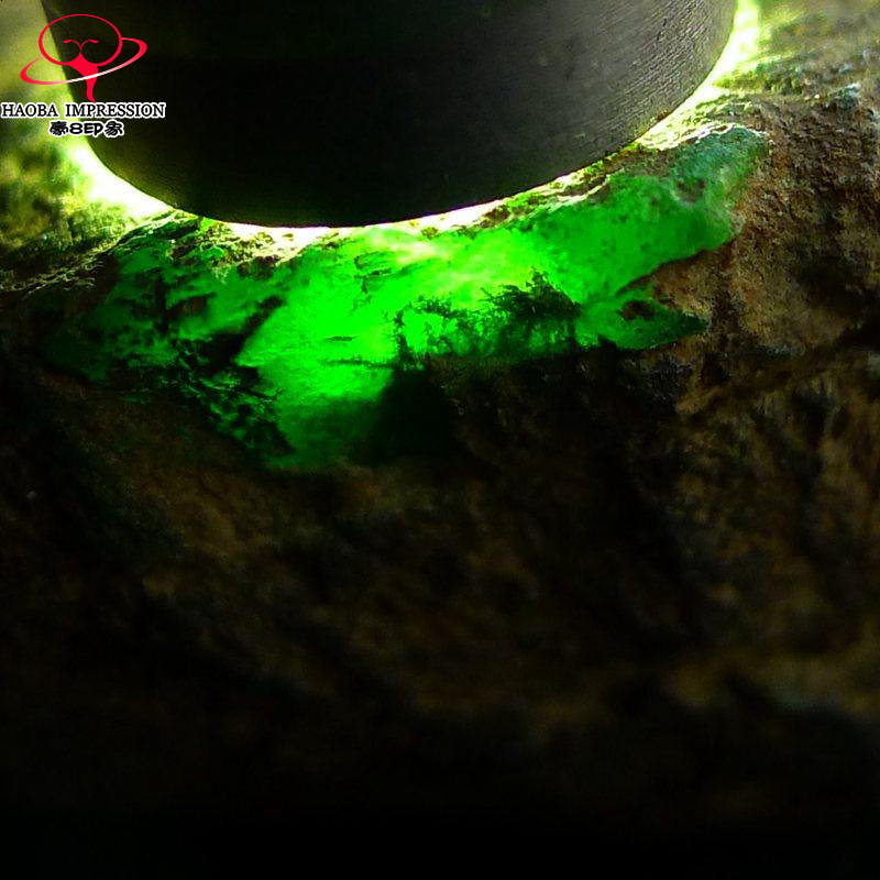 豪8印象Z26180G142起冰脱沙老坑好种毛料玉石缅甸翡翠原石183.08g