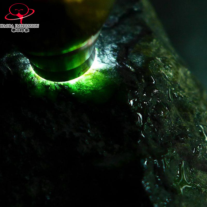 豪8印象Z26138G145老皮壳冰脱沙毛料玉石 缅甸天然翡翠原石5.8kg