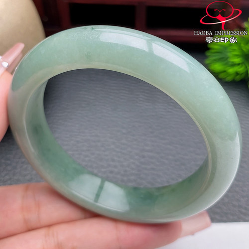 豪8印象S126010Y372翡翠手镯圈口55.3天然缅甸蓝绿飘花玉手镯60g