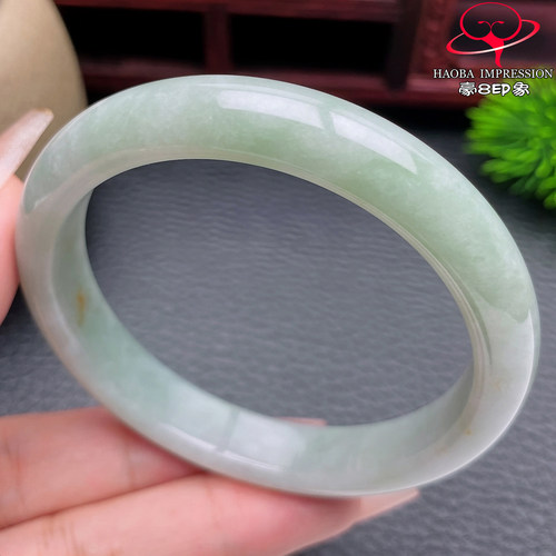 豪8印象S126010Y682翡翠手镯圈口54.2天然冰糯种淡绿缅甸玉镯40g